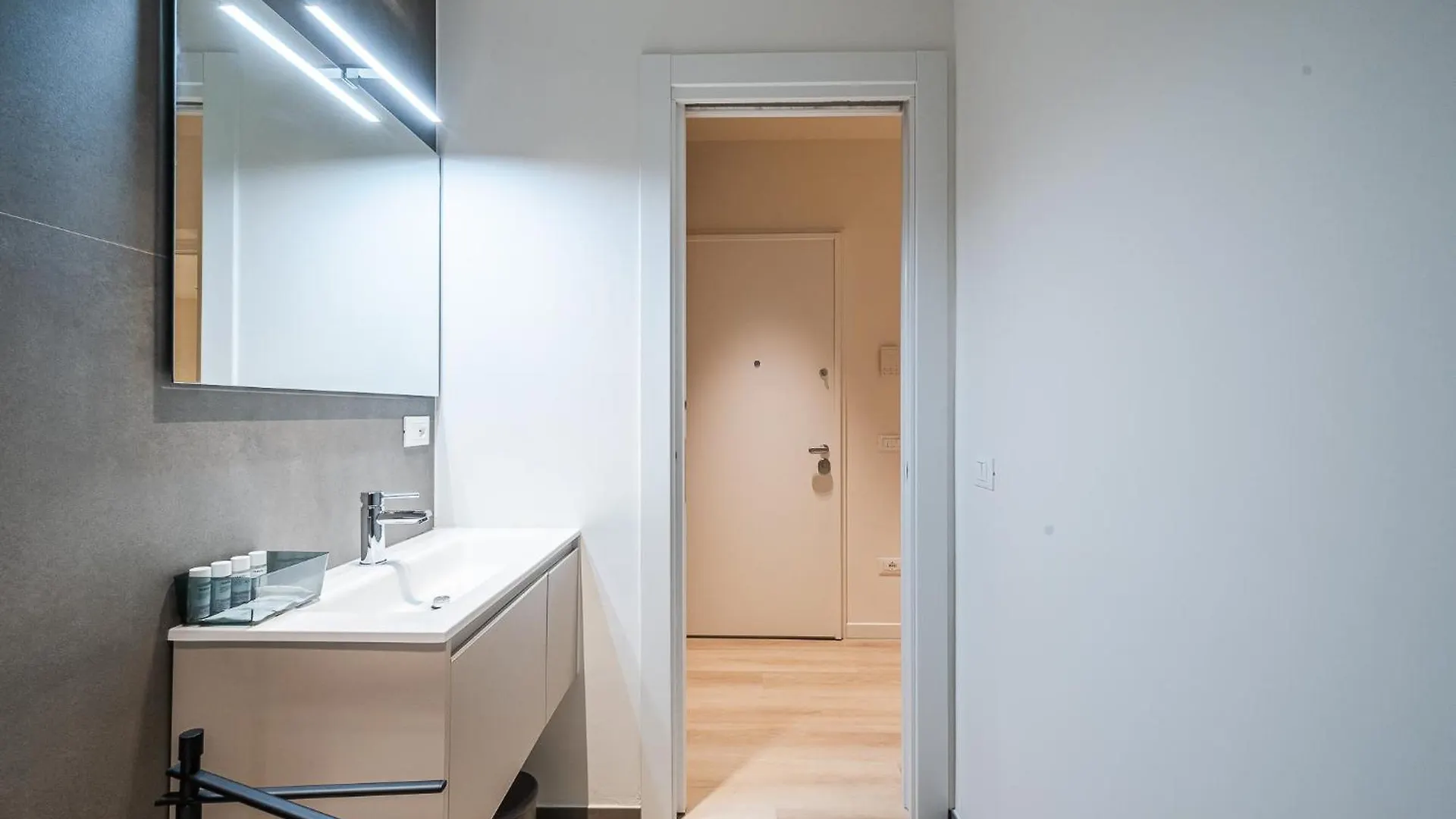 Arnaldo Apt Luxury E Design In Duomo Brescia Italien